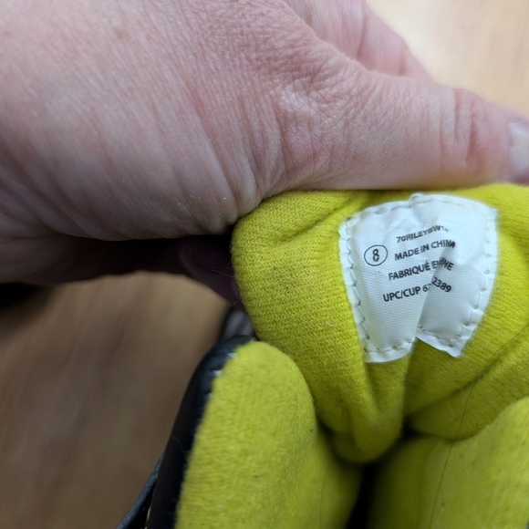 Black and Yellow Winter Boots with Velcro Closure - Picture 5 of 8